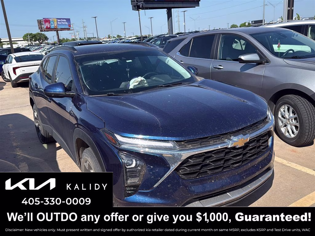 2024 Chevrolet Trax LT's photo