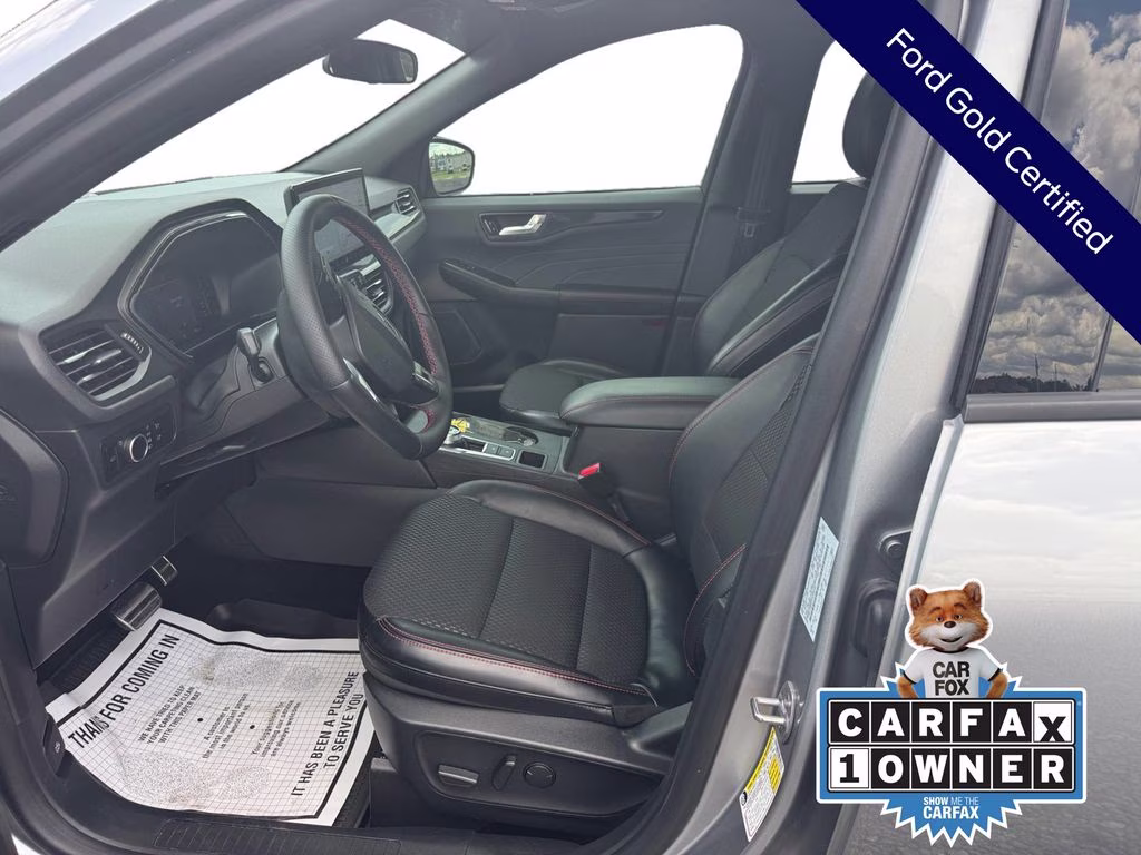 2024 Silver Metallic Ford Escape ST-Line FWD SUV