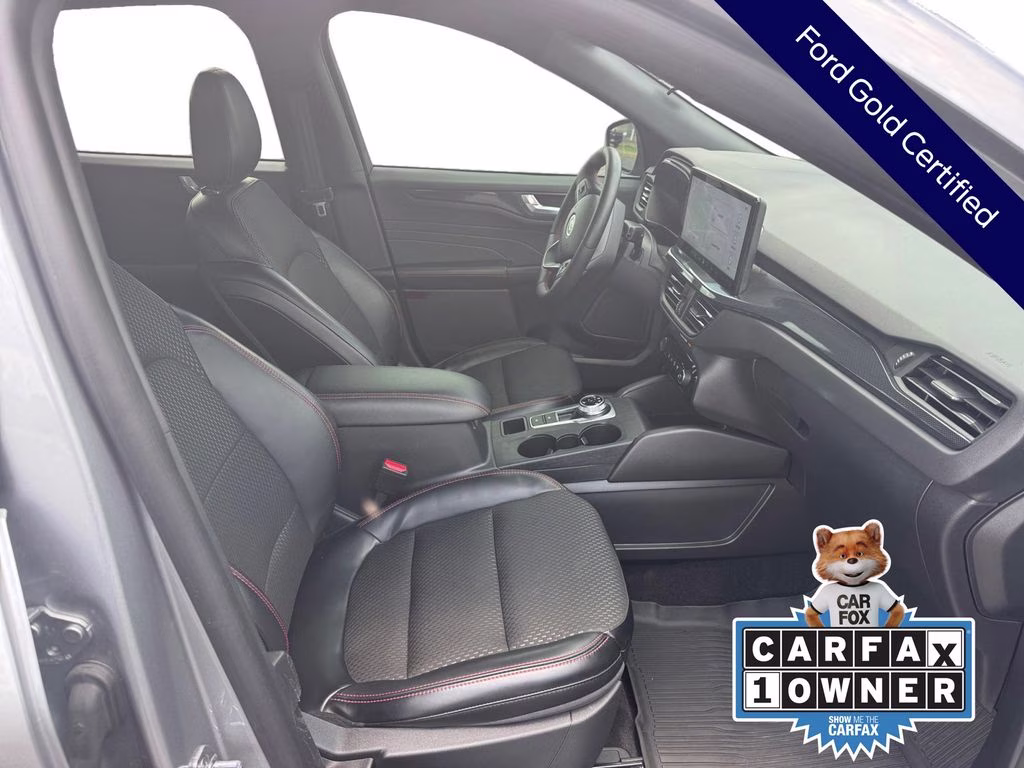 2024 Silver Metallic Ford Escape ST-Line FWD SUV