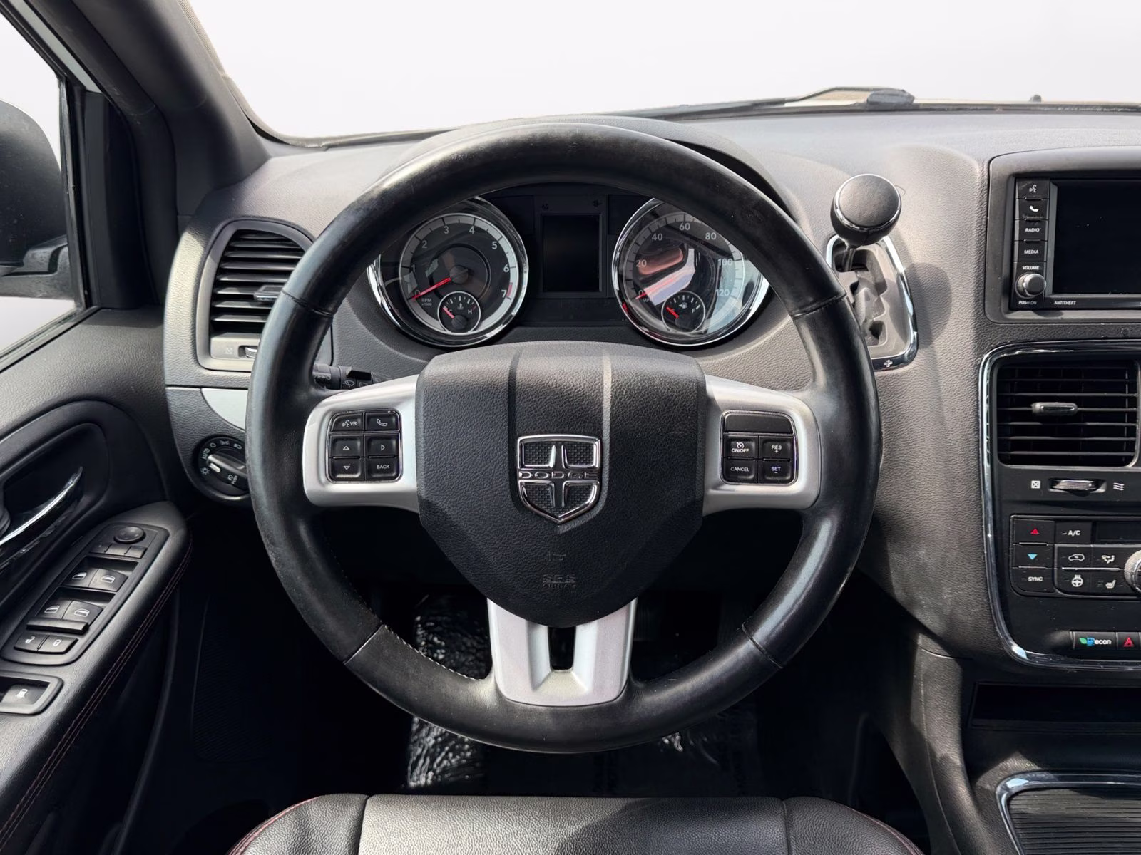 2019 White Knuckle Clearcoat Dodge Grand Caravan GT FWD Van