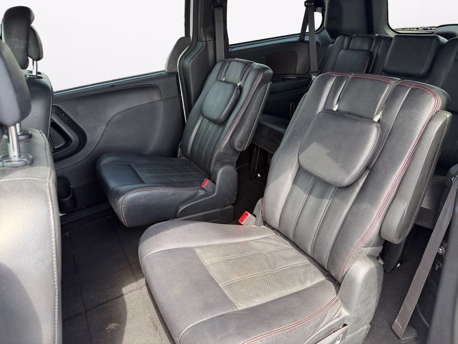 2019 White Knuckle Clearcoat Dodge Grand Caravan GT FWD Van