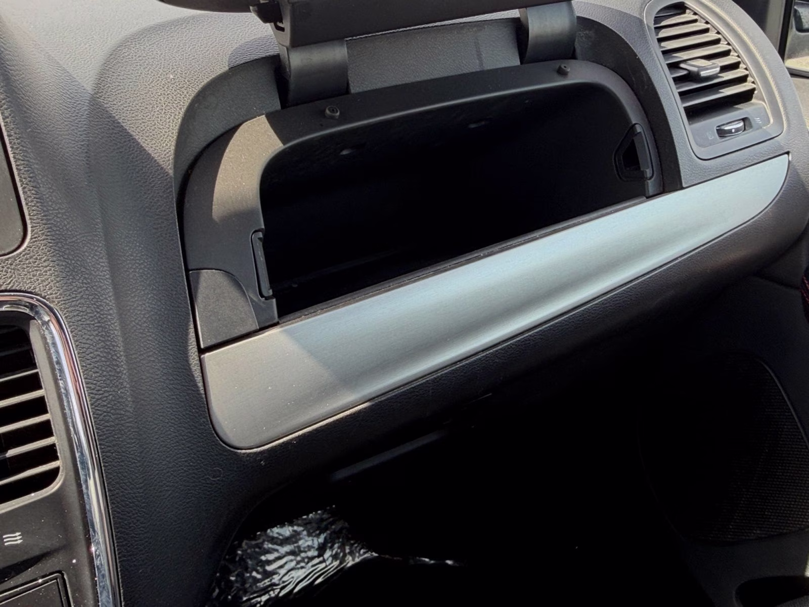 2019 White Knuckle Clearcoat Dodge Grand Caravan GT FWD Van
