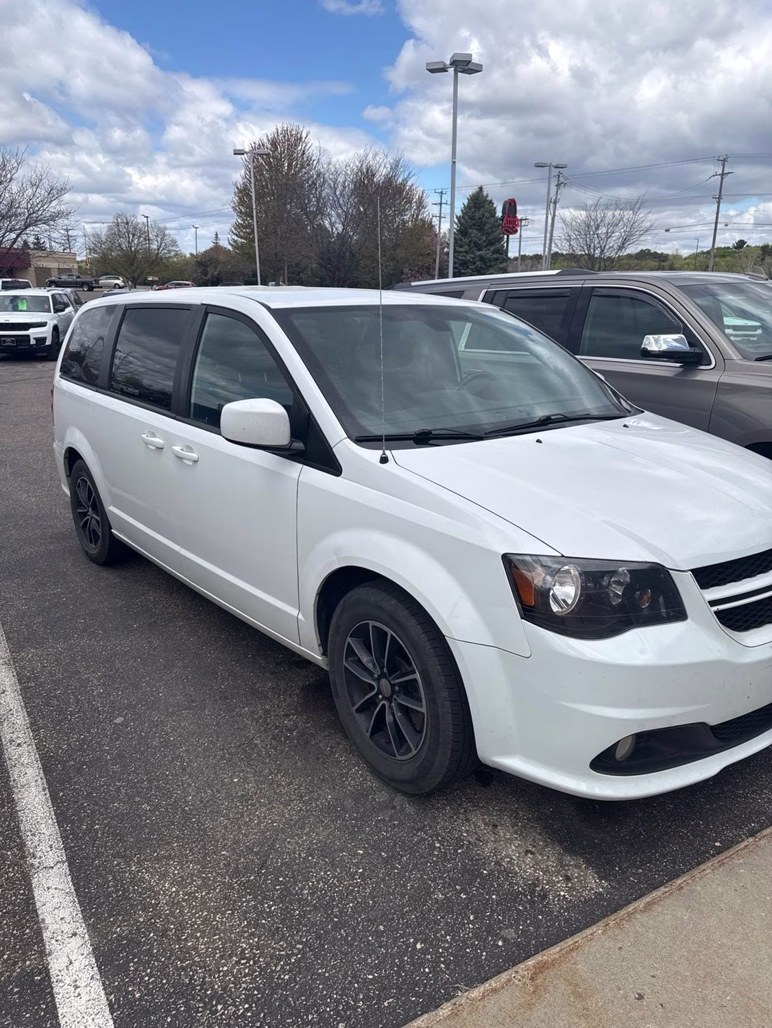 2019 White Knuckle Clearcoat Dodge Grand Caravan GT FWD Van