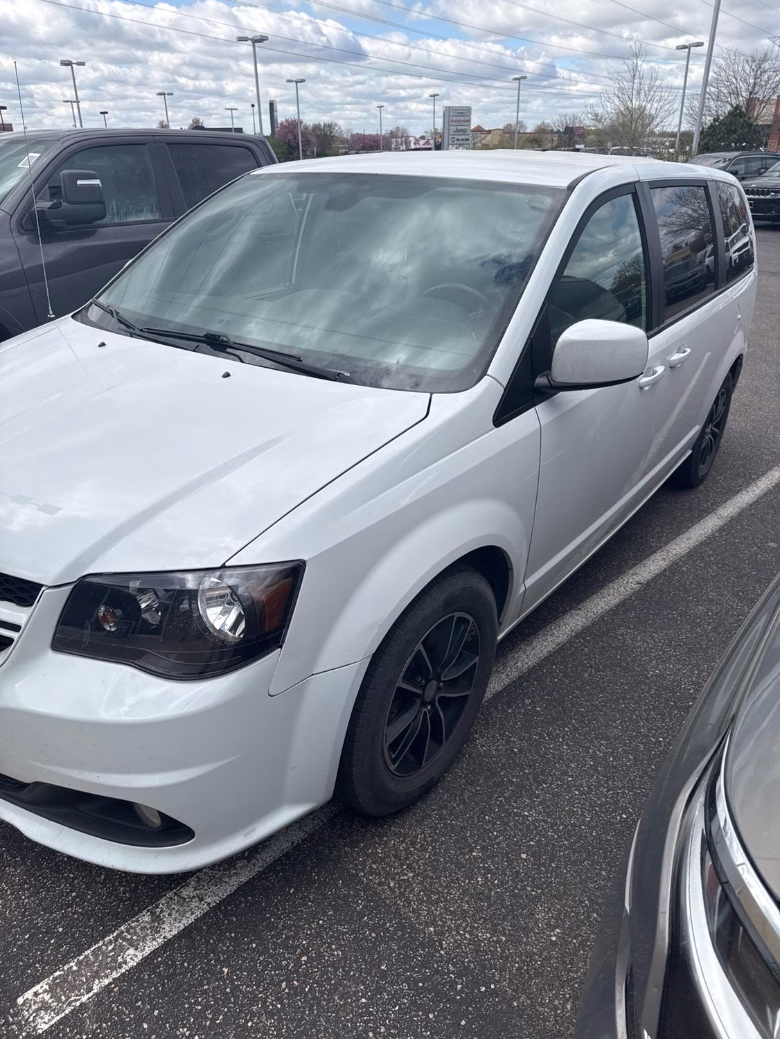 2019 White Knuckle Clearcoat Dodge Grand Caravan GT FWD Van