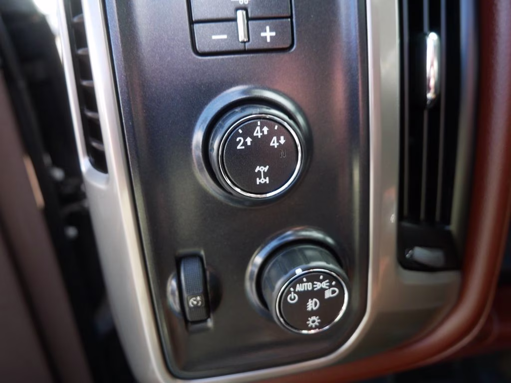 2016 Black Chevrolet Silverado 3500HD High Country 4X4 Truck