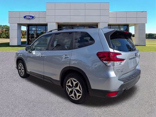 2019 Ice Silver Metallic Subaru Forester Premium AWD SUV