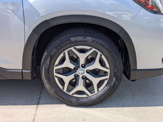 2019 Ice Silver Metallic Subaru Forester Premium AWD SUV