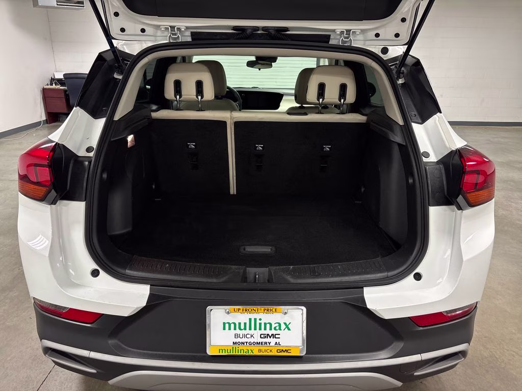 2024 Summit White Buick Encore GX Preferred FWD SUV
