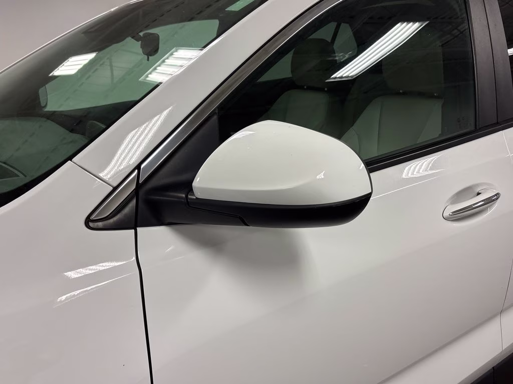 2024 Summit White Buick Encore GX Preferred FWD SUV