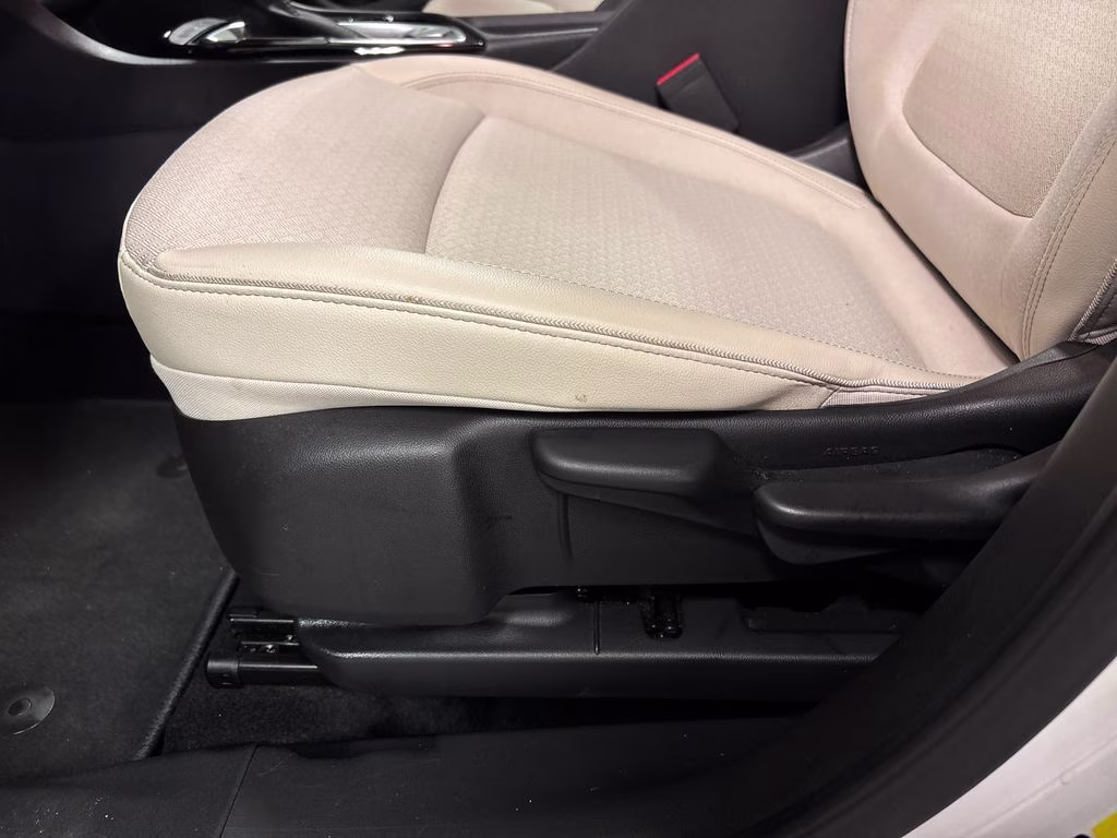 2024 Summit White Buick Encore GX Preferred FWD SUV