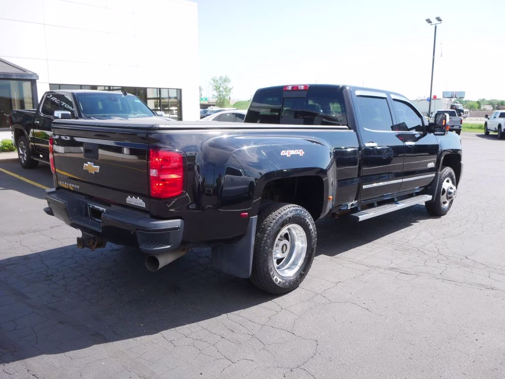 2016 Black Chevrolet Silverado 3500HD High Country 4X4 Truck