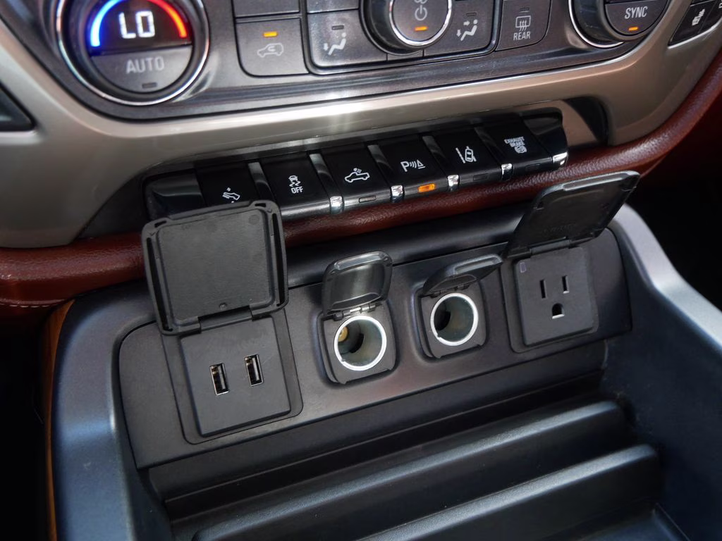 2016 Black Chevrolet Silverado 3500HD High Country 4X4 Truck