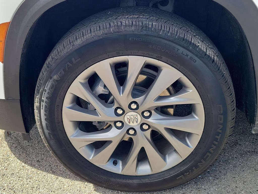 2025 Summit White Buick Enclave Preferred FWD SUV