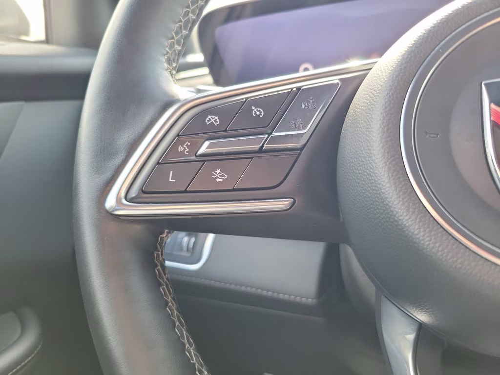 2025 Summit White Buick Enclave Preferred FWD SUV