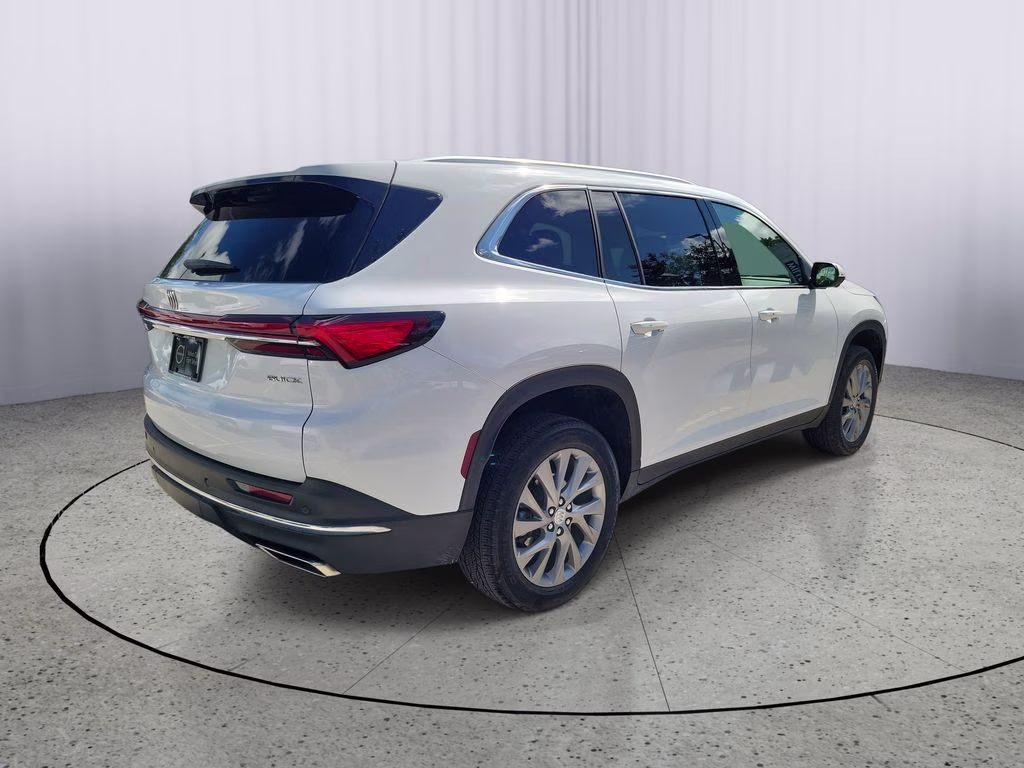 2025 Summit White Buick Enclave Preferred FWD SUV