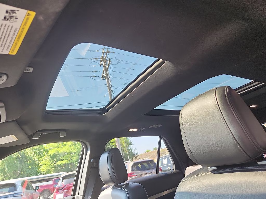2018 Magnetic Ford Explorer XLT 4X4 SUV