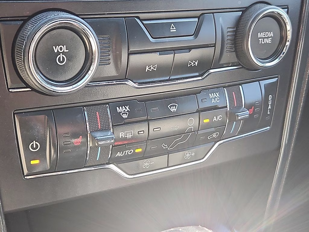 2018 Magnetic Ford Explorer XLT 4X4 SUV