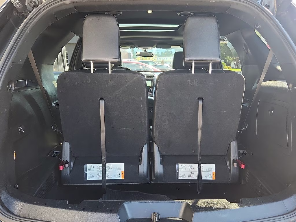 2018 Magnetic Ford Explorer XLT 4X4 SUV