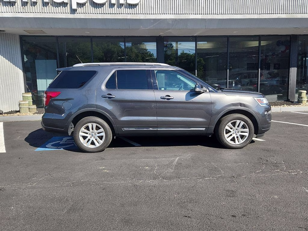 2018 Magnetic Ford Explorer XLT 4X4 SUV