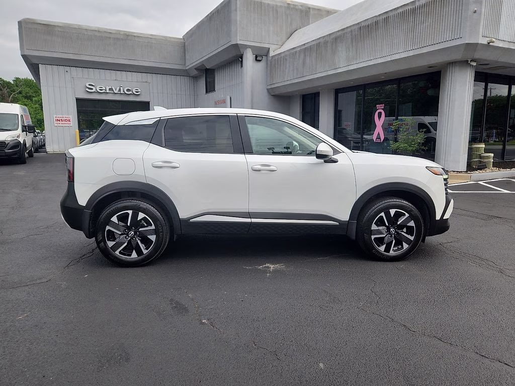 2025 Aspen White Tricoat Nissan Kicks SV AWD SUV