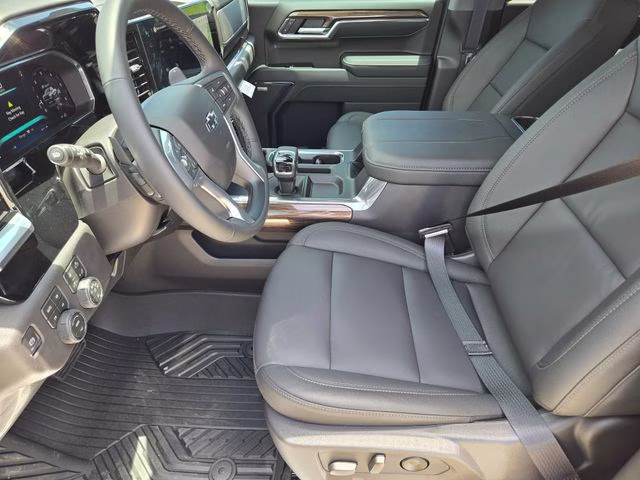 2026 Summit White Chevrolet Silverado 1500 LT Trail Boss 4X4 Truck