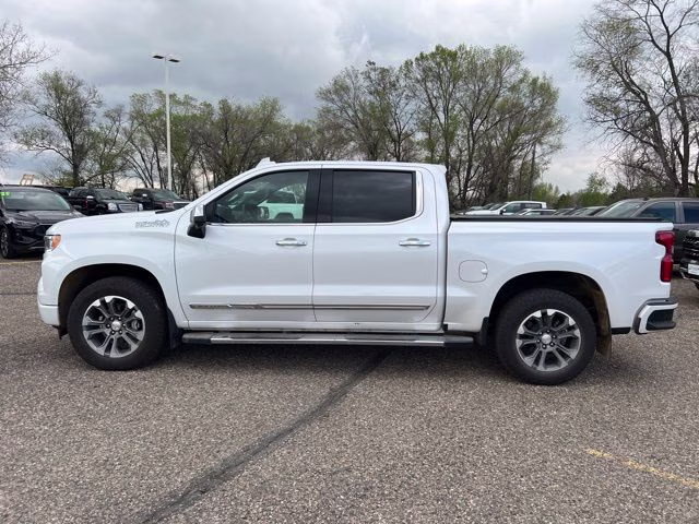 2024 Iridescent Pearl Tricoat Chevrolet Silverado 1500 High Country 4X4 Truck