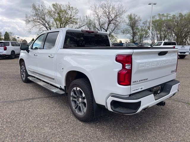 2024 Iridescent Pearl Tricoat Chevrolet Silverado 1500 High Country 4X4 Truck