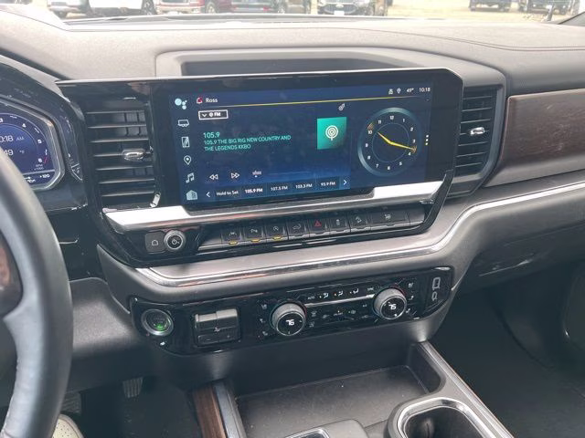 2024 Iridescent Pearl Tricoat Chevrolet Silverado 1500 High Country 4X4 Truck