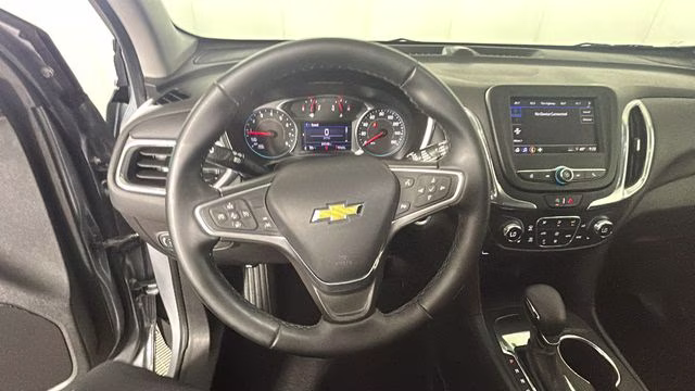 2023 Silver Chevrolet Equinox LT FWD SUV