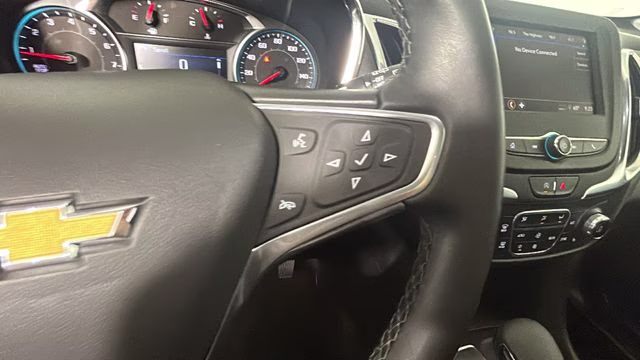 2023 Silver Chevrolet Equinox LT FWD SUV