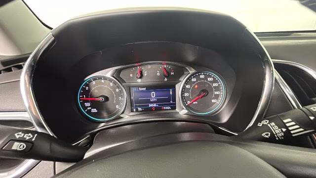 2023 Silver Chevrolet Equinox LT FWD SUV
