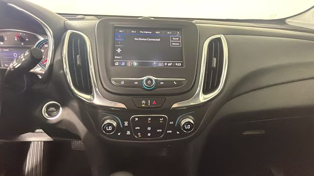 2023 Silver Chevrolet Equinox LT FWD SUV