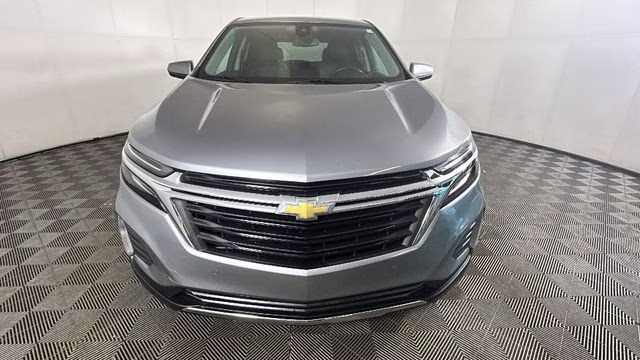 2023 Silver Chevrolet Equinox LT FWD SUV
