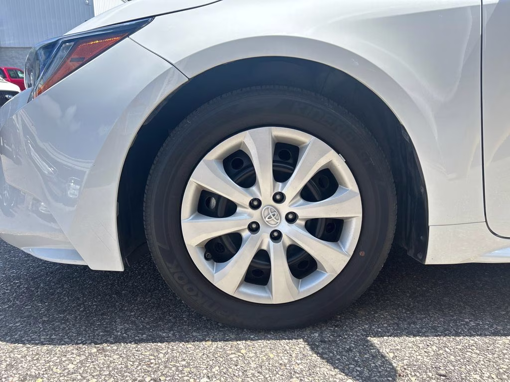 2023 Ice Cap Toyota Corolla LE FWD Sedan