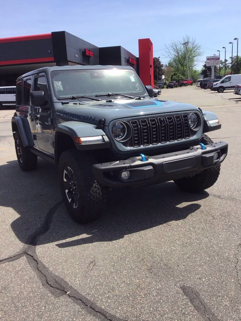 2024 Anvil Clear Coat Jeep Wrangler Rubicon X 4xe 4X4 SUV