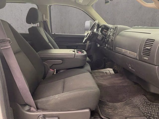 2013 Summit White Chevrolet Silverado 3500HD LT 4X4 Truck