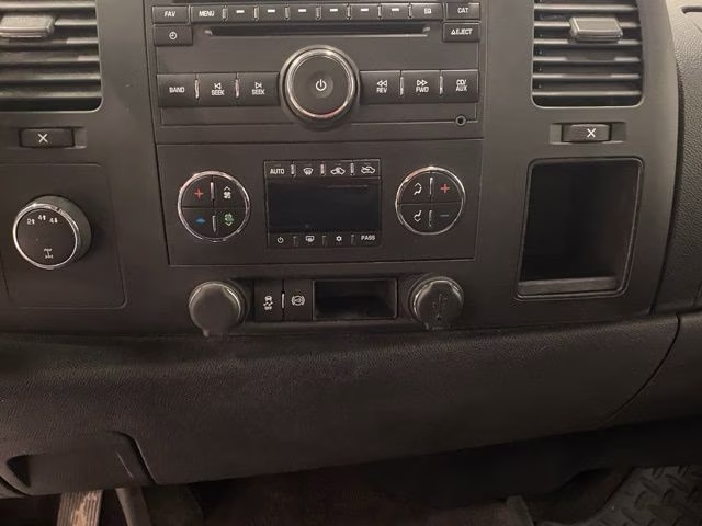 2013 Summit White Chevrolet Silverado 3500HD LT 4X4 Truck