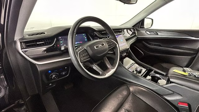 2023 Diamond Black Crystal Pearlcoat Jeep Grand Cherokee 4xe 4X4 SUV