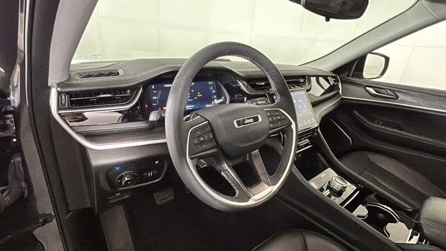 2023 Baltic Gray Metallic Clearcoat Jeep Grand Cherokee 4xe 4X4 SUV