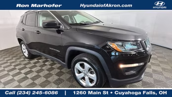 2017 Diamond Black Crystal Pearlcoat Jeep New Compass Latitude 4X4 SUV