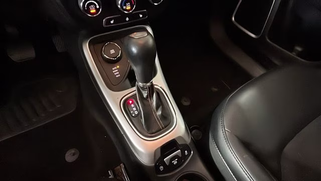2017 Diamond Black Crystal Pearlcoat Jeep Compass Latitude 4X4 SUV