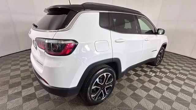 2024 Bright White Clearcoat Jeep Compass Limited 4X4 SUV