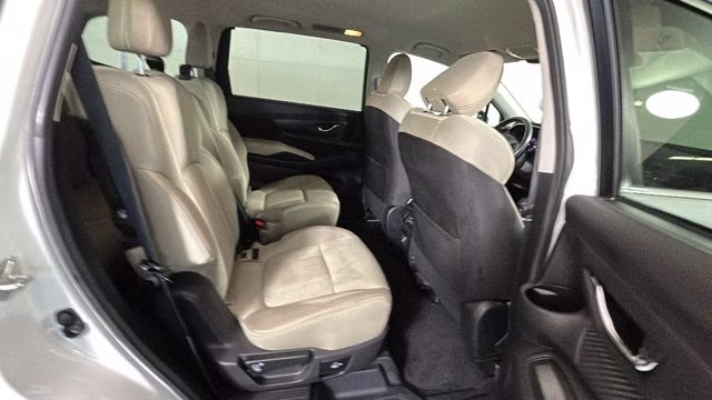 2023 Crystal White Pearl Subaru Ascent Premium AWD SUV