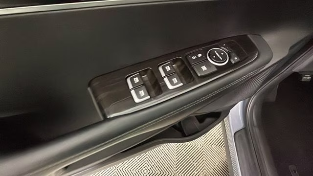 2020 Everlasting Silver Kia Sorento LX FWD SUV