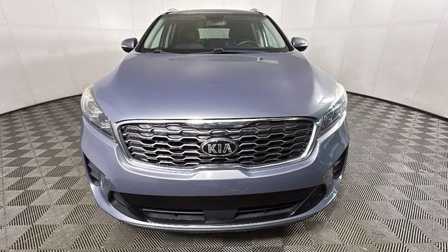 2020 Everlasting Silver Kia Sorento LX FWD SUV