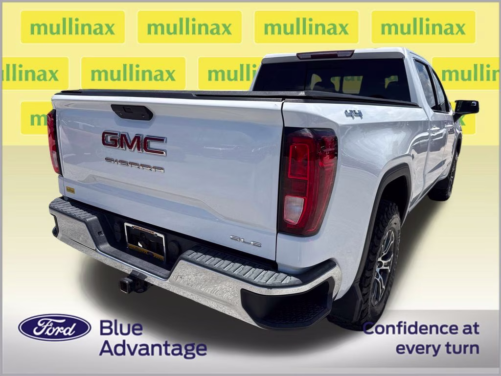 2019 Summit White GMC Sierra 1500 SLE 4X4 Truck