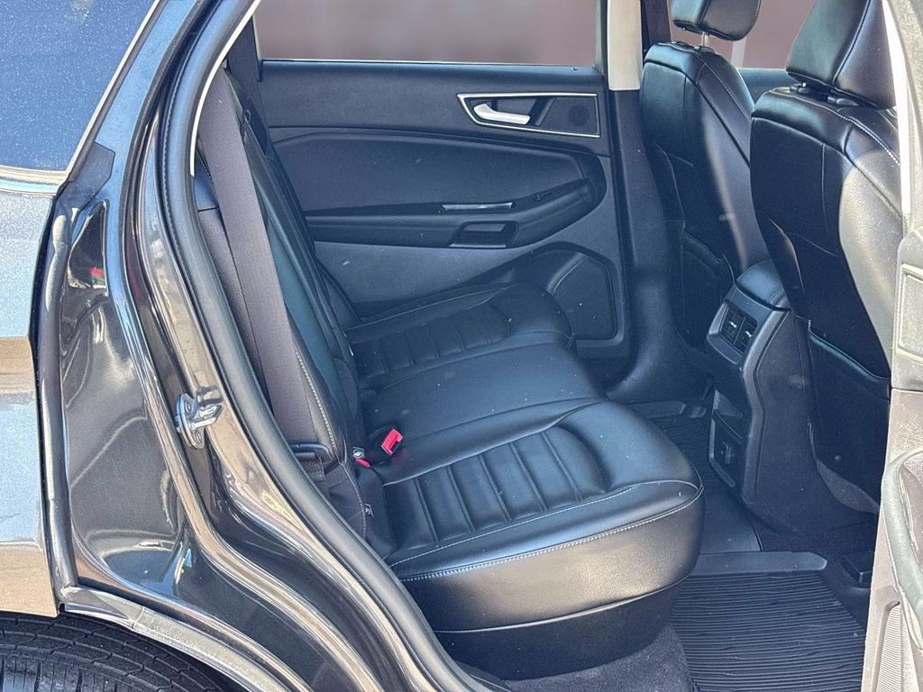 2020 Magnetic Ford Edge SEL AWD SUV