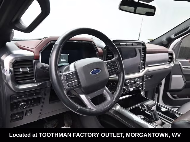 2023 White Ford F-150 Lariat 4X4 Truck