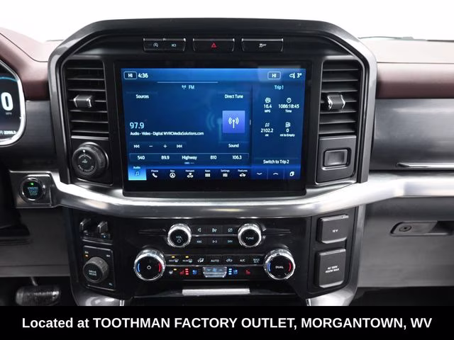 2023 White Ford F-150 Lariat 4X4 Truck
