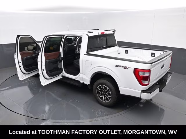 2023 White Ford F-150 Lariat 4X4 Truck